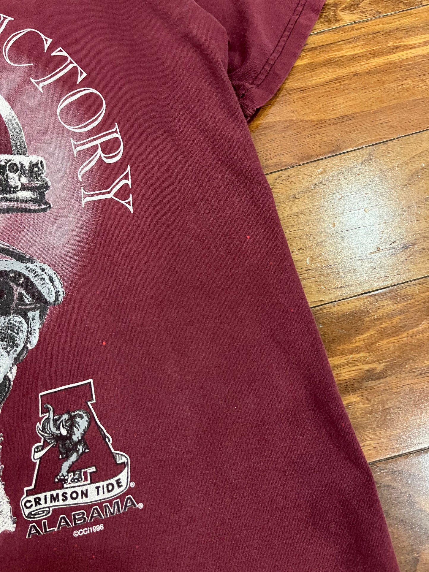 1996 University of Alabama Vintage Helmet "Absolute Victory" Tee (XL)