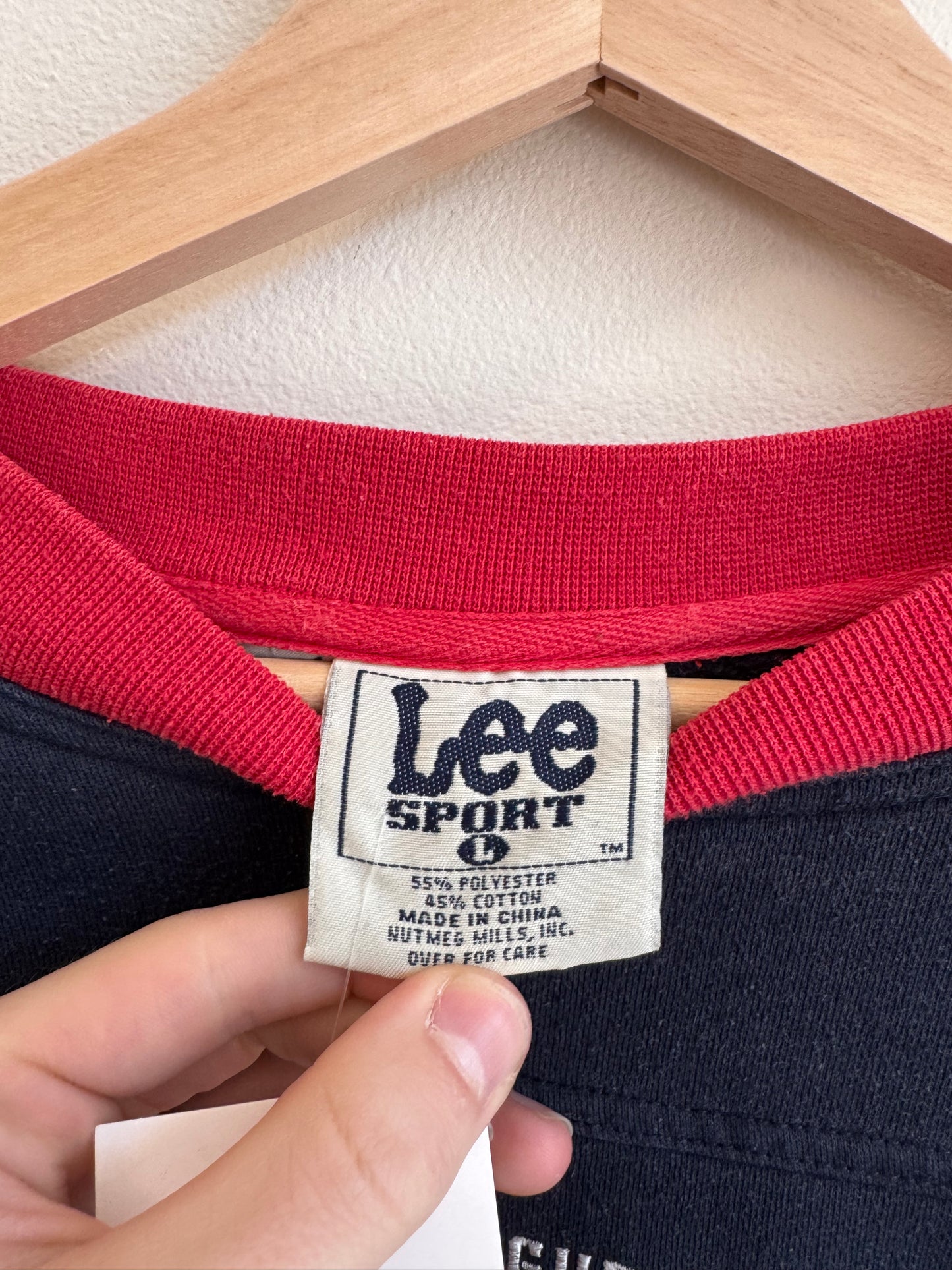 90s Atlanta Braves Vintage Embroidered Lee Crewneck (L)