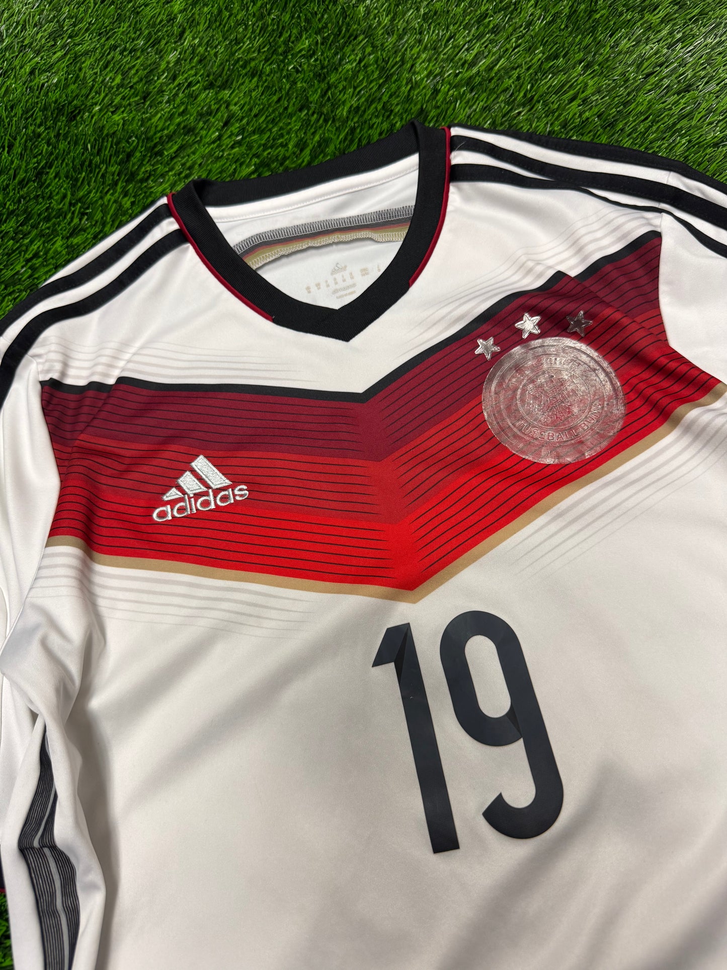 Germany World Cup Mario Gotze #19 Adidas Home Jersey 2014 Soccer Kit (M)