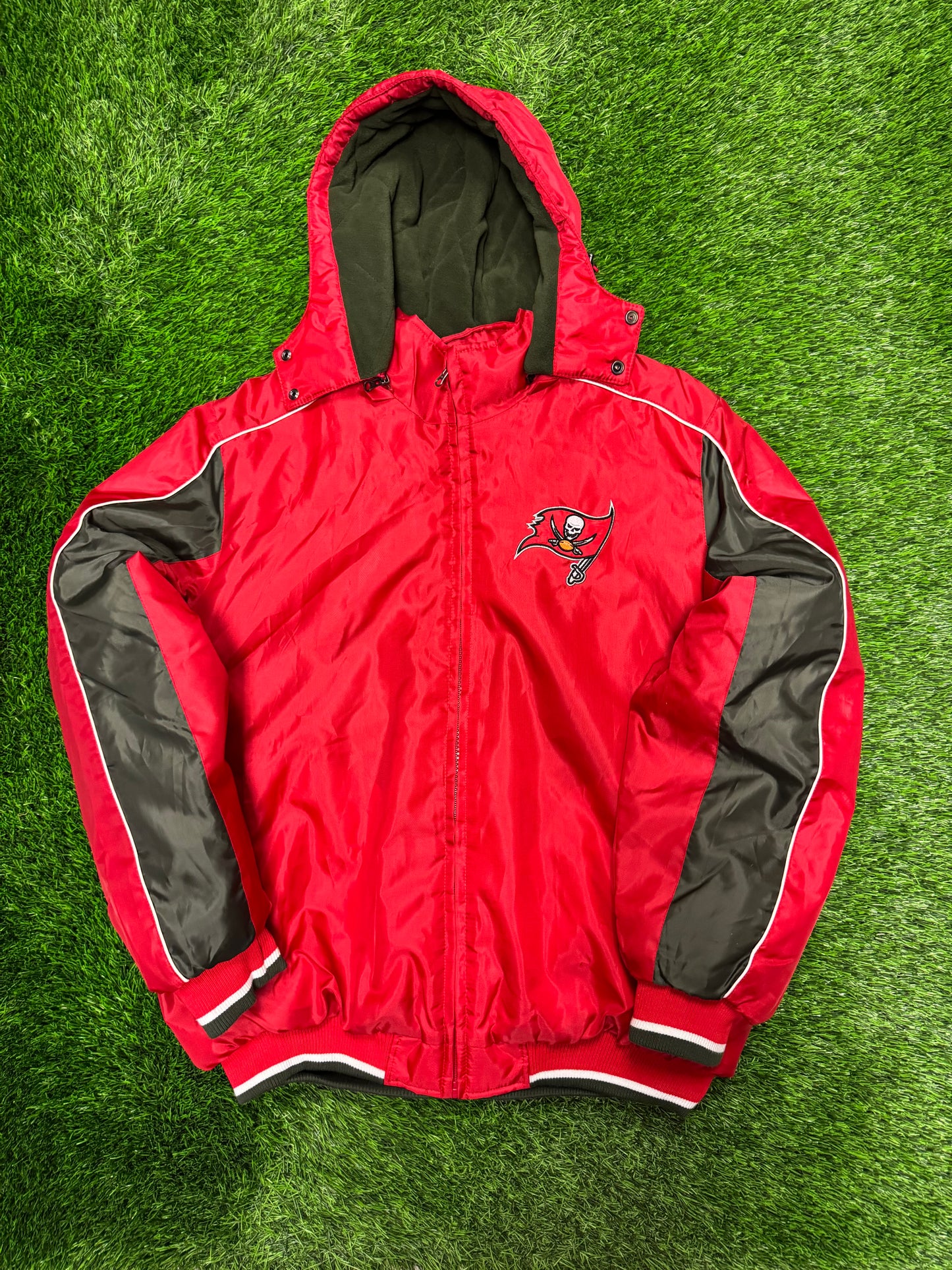 00s Tampa Bay Buccaneers NFL Puffer Jacket (XL)