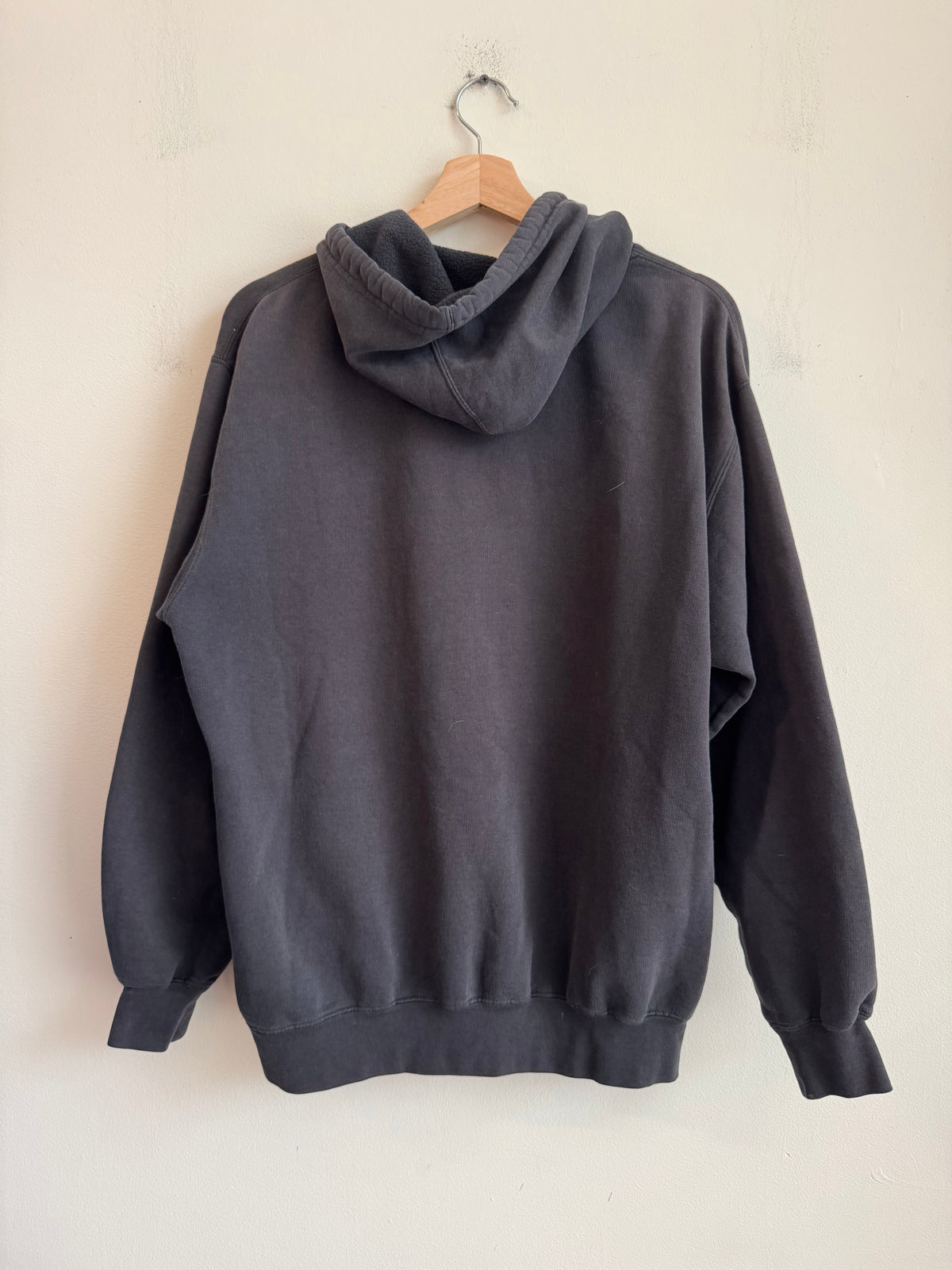 00s Oakland Raiders Faded NFL Hoodie (M)