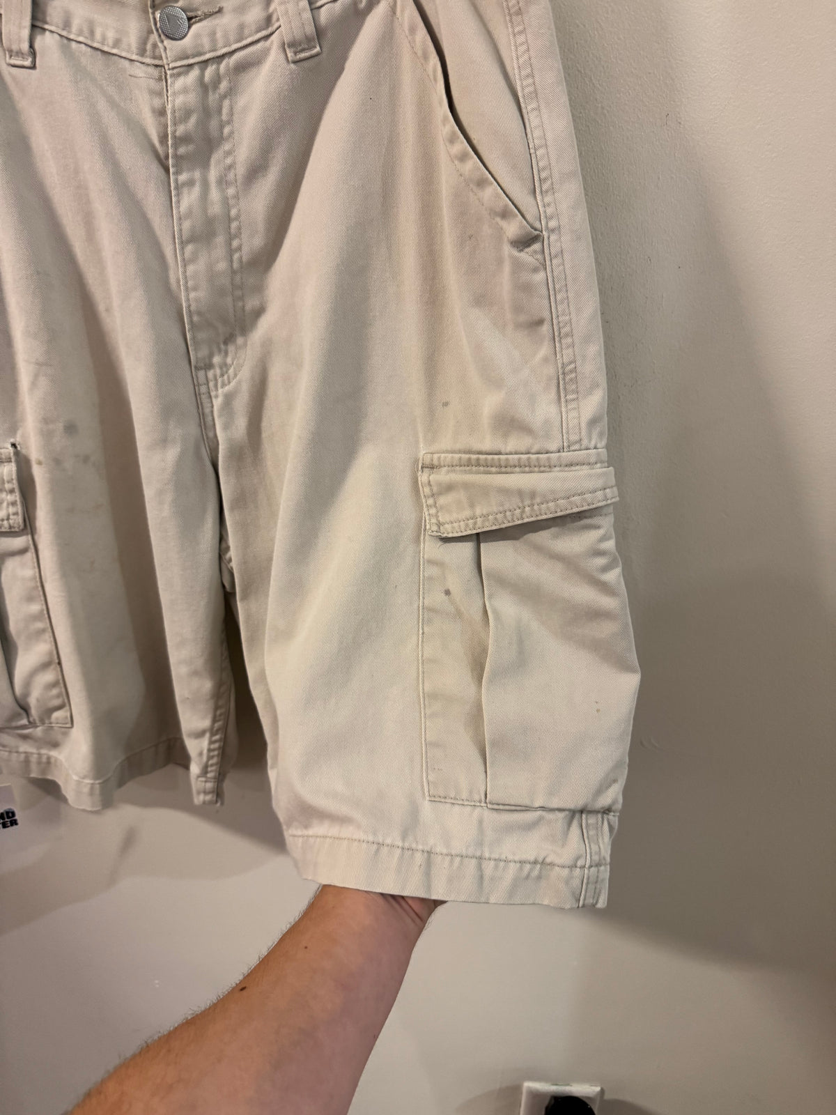 00s Levi's Silver Tab Cargo Shorts (34)