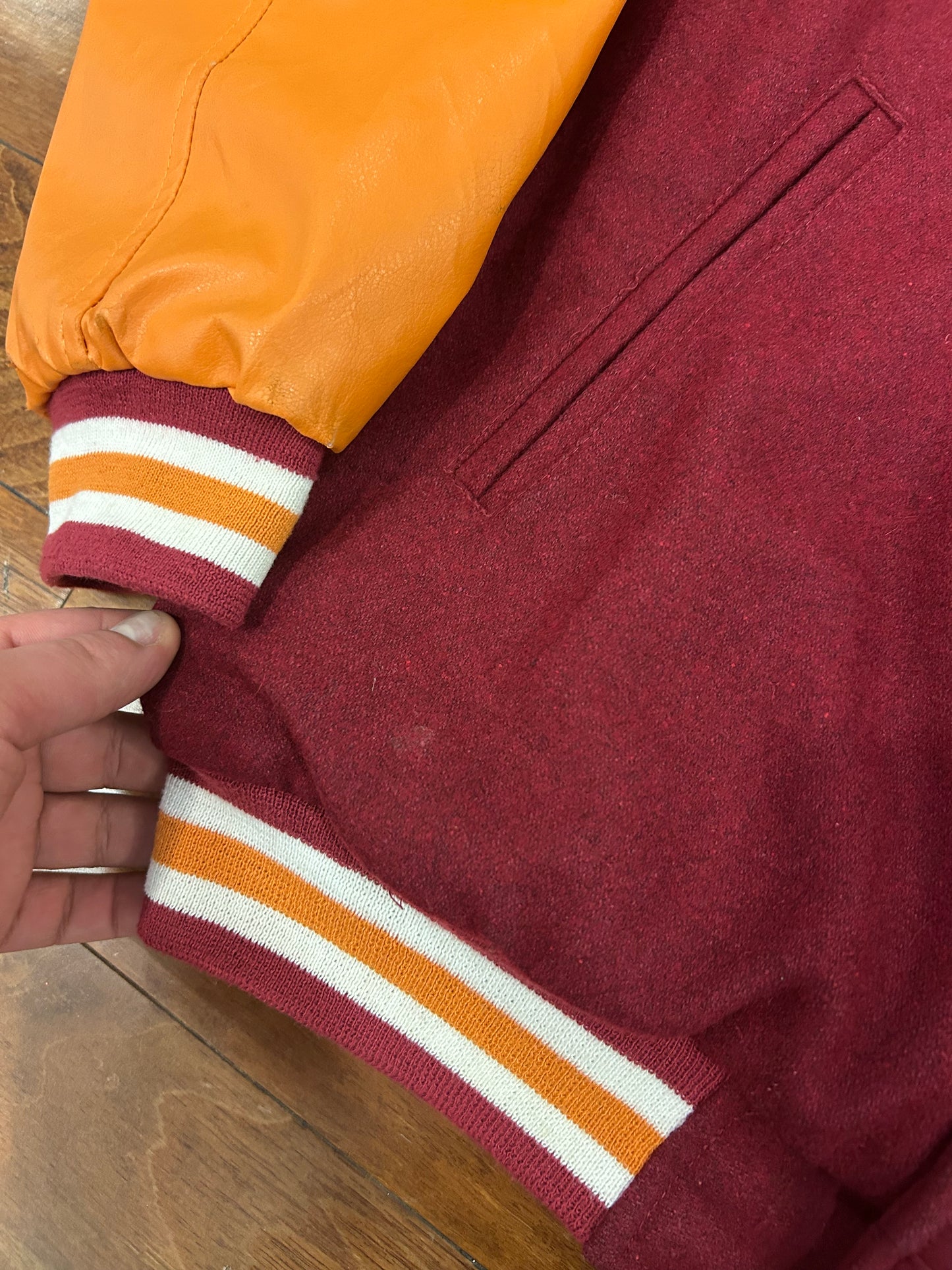 00s Virginia Tech S&B Leather Jacket (M)