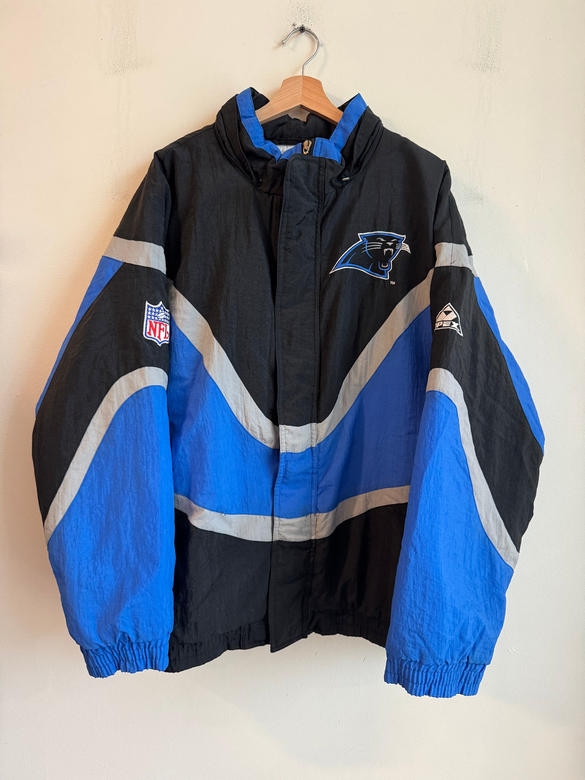 90s Carhartt Panthers Apex Black/Blue Puffer Jacket (XL)