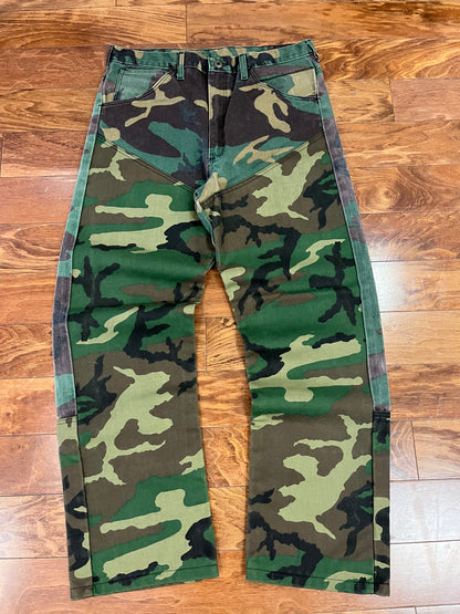 90s Pointer Brand Camo Pants (34 x 32)