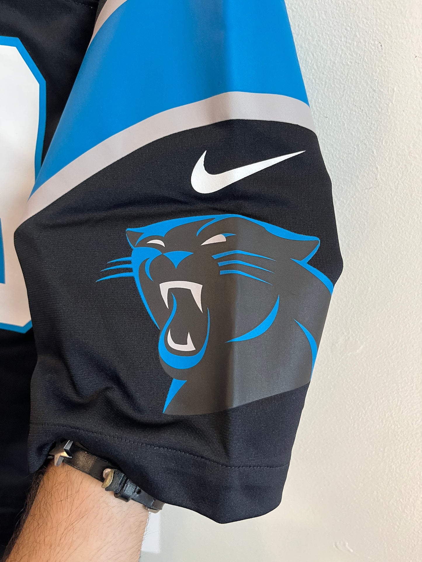 2010s Carolina Panthers Luke Kuechly Home Nike Jersey (S)