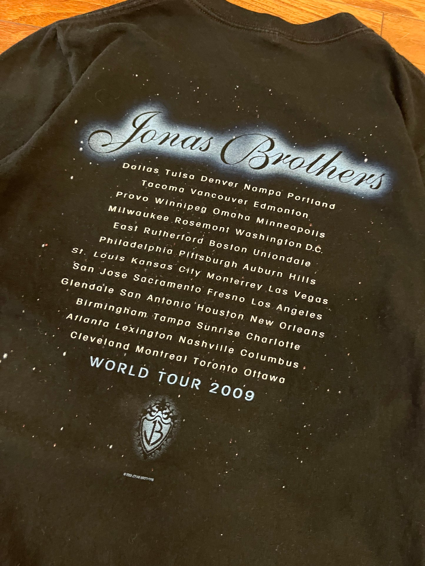 2009 Jonas Brothers Music World Tour Tee (S)