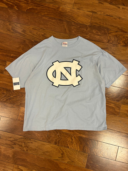 00s UNC Hanes Big Logo Tee (L)