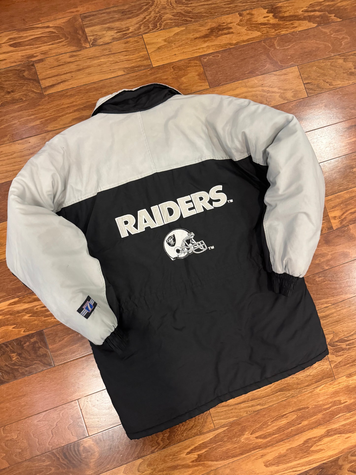 90s Oakland Raiders Vintage Logo 7 Parka Puffer Jacket (M)