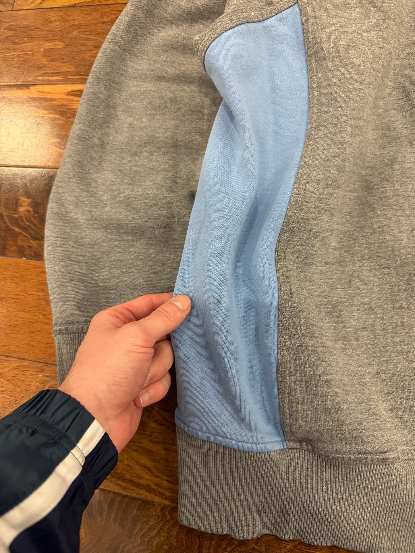 00s UNC Center Swoosh Two Toned Vintage Nike Hoodie (XXL)