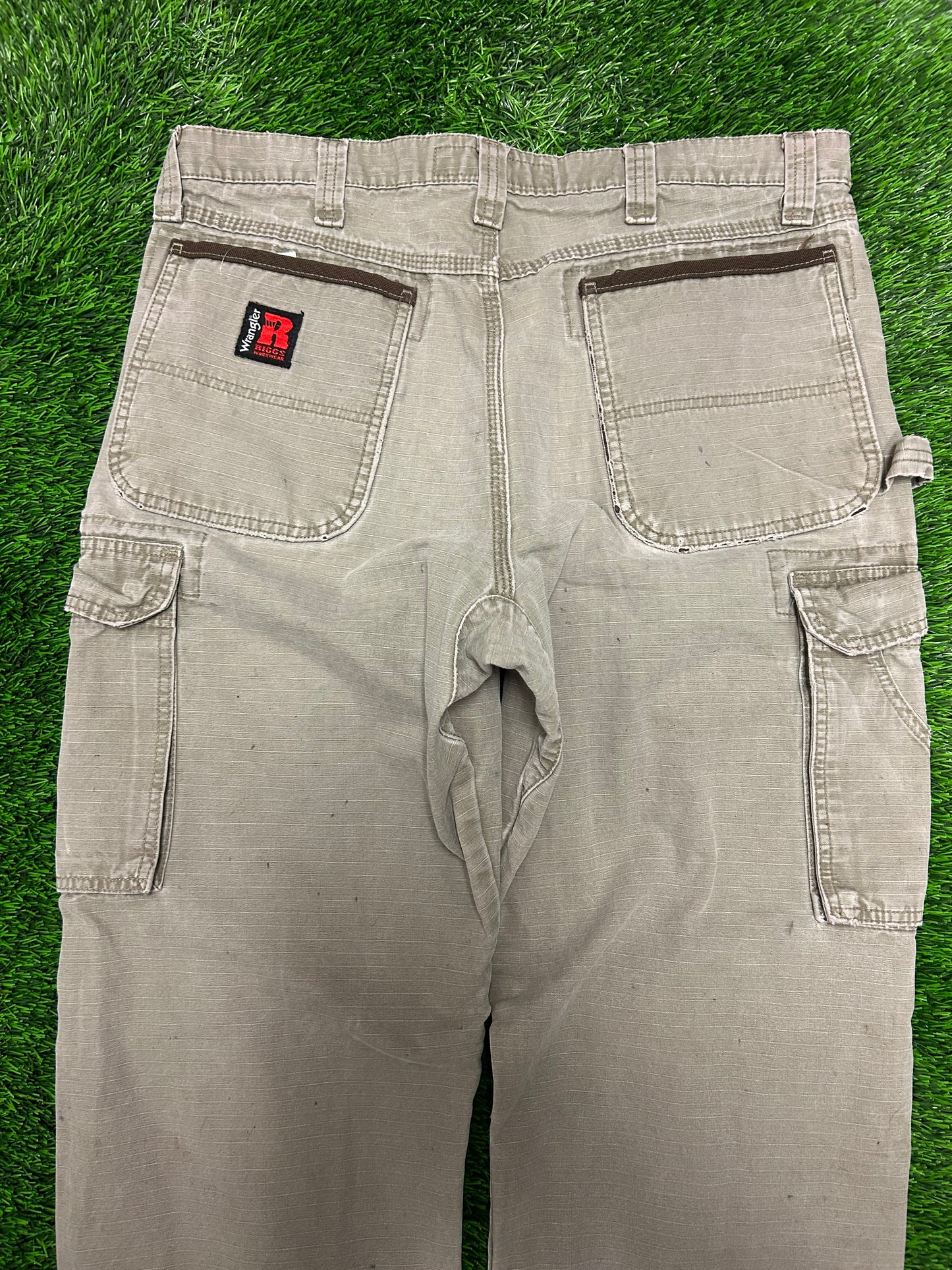 00s Wrangler Riggs Tan Workwear Pants (34 x 32)