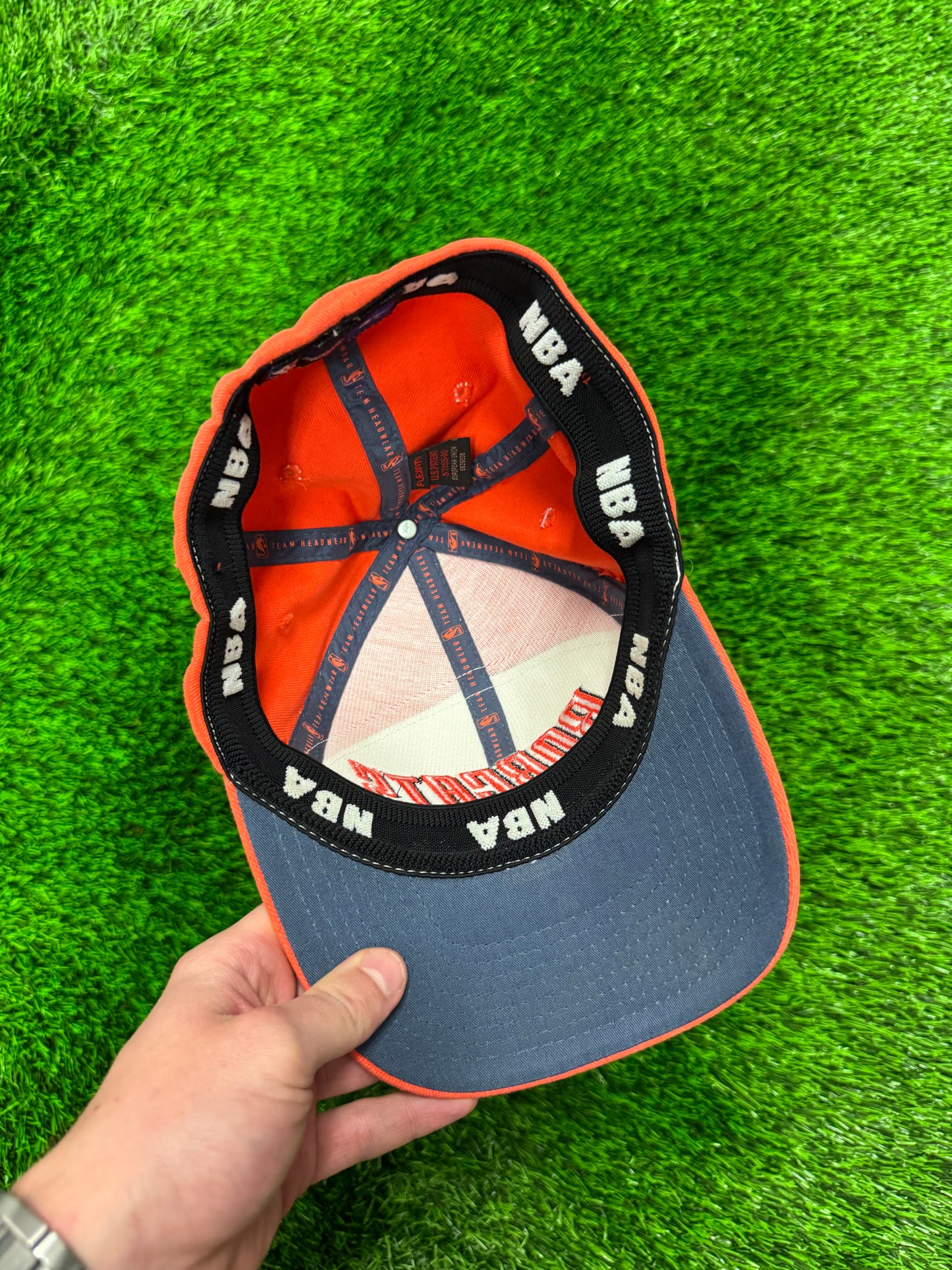 00s Charlotte Bobcats Vintage Flex Fit Fitted Hat (OS)