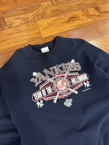 1999 New York Yankees Vintage Graphic Navy Crewneck (XXL)