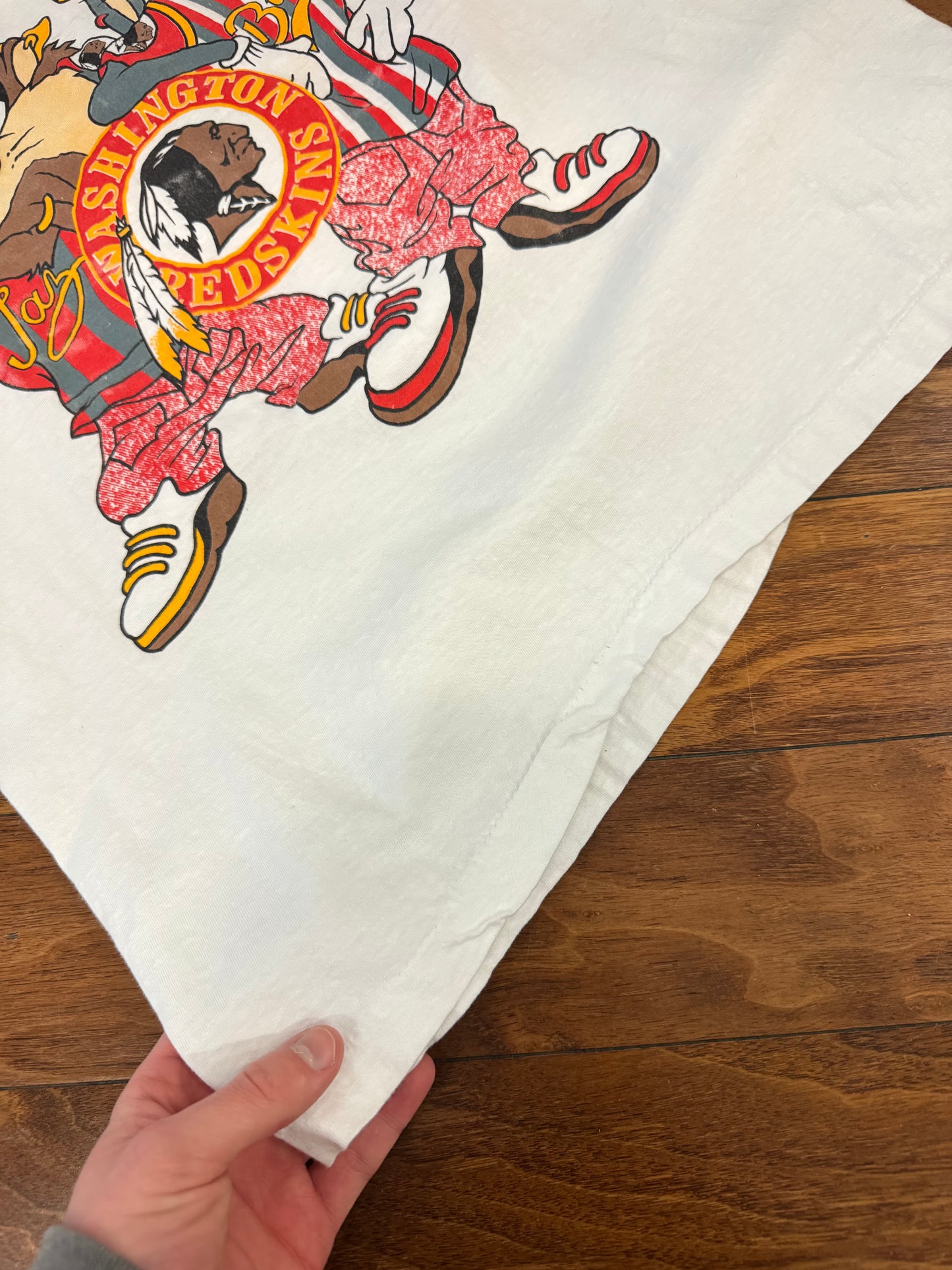 90s Washington Redskins Looney Tunes Taz & Bugs Tee (L)