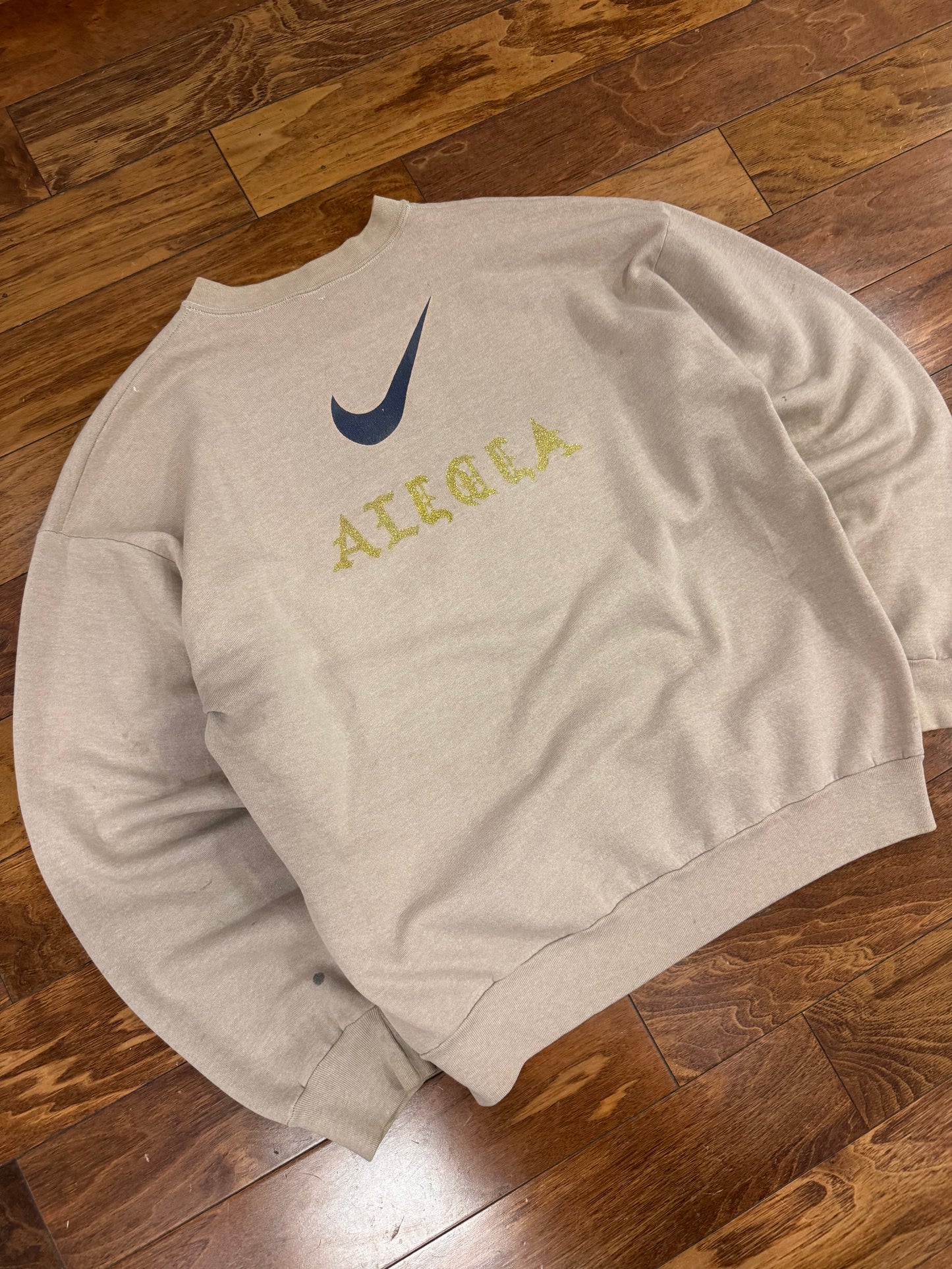 90s Nike Air Swoosh Beige Rare Crewneck (XL)