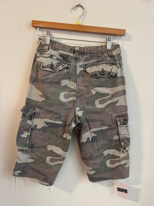 00s Faded Glory Faded Camo Shorts (26)