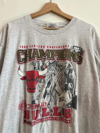 1998 Chicago Bulls NBA Finals Champions Tee (XL)