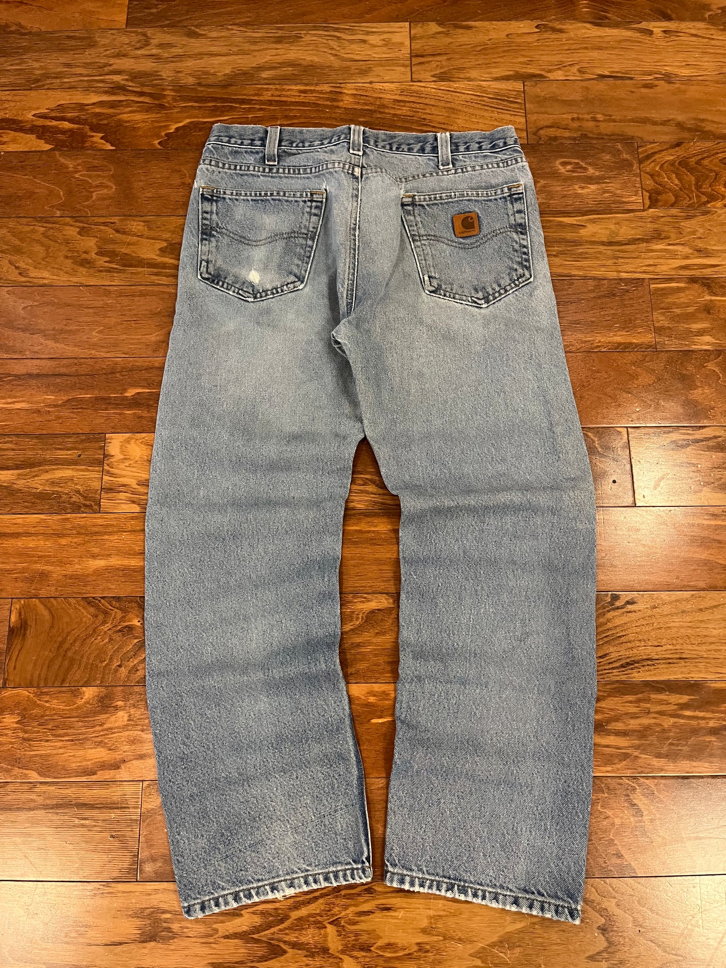 2017 Carhartt Distressed Jeans (34 x 30)