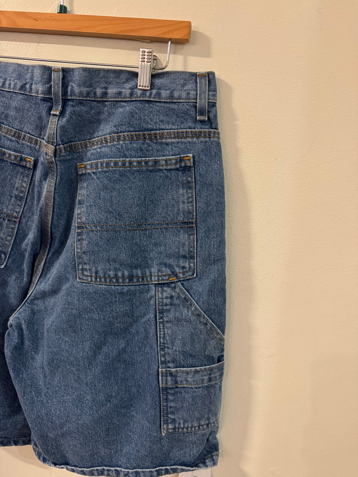 00s Faded Glory Mid Wash Shorts