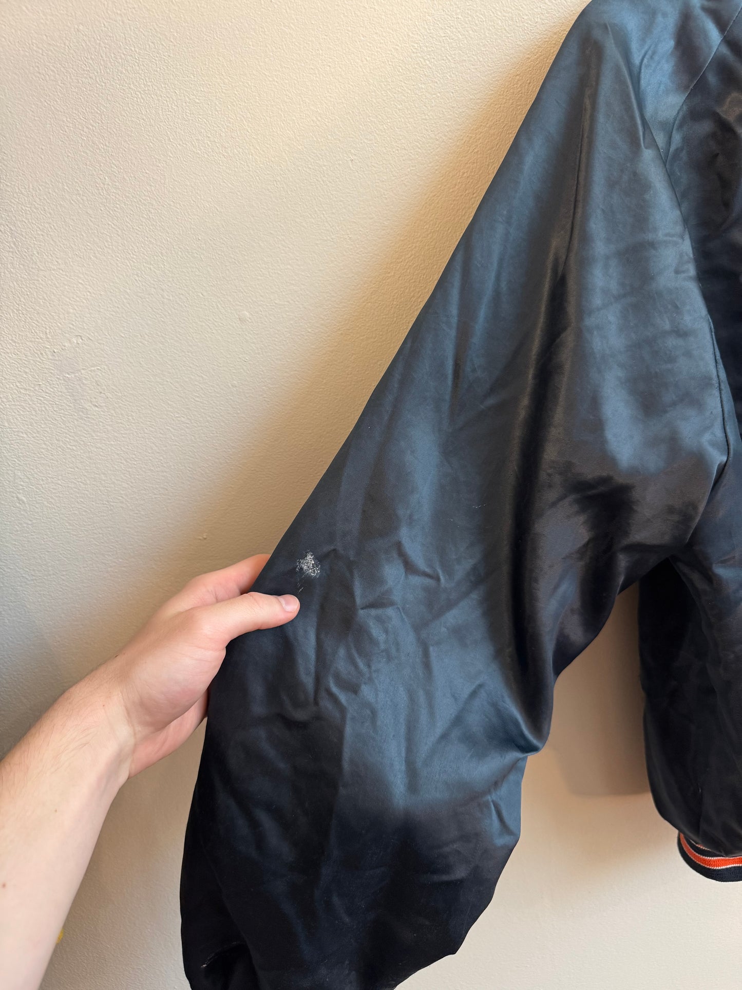 90s Chicago Bears Stained Vintage Satin Jacket (L)