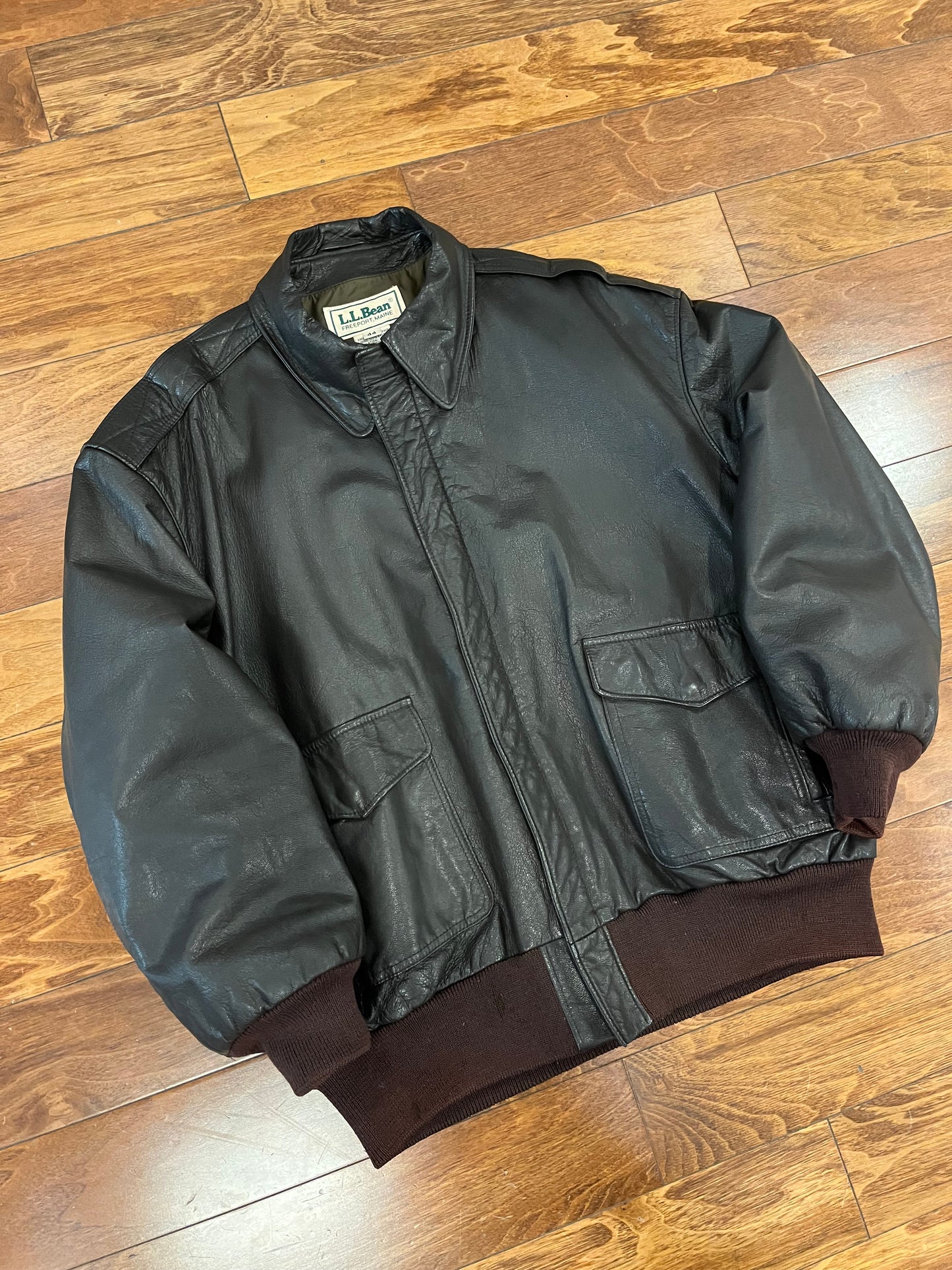 90s LL Bean A2 Aviator Bomber Leather Jacket (M)