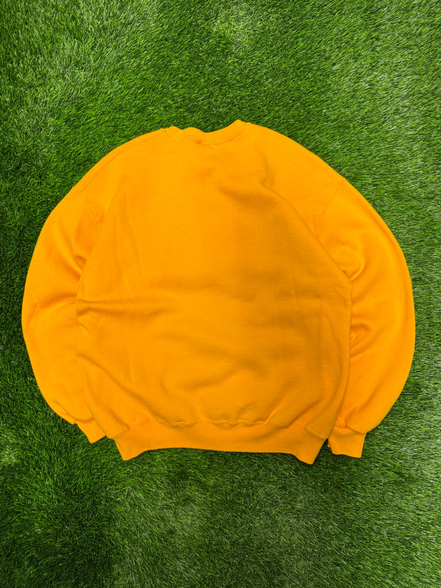 00s Russell Athletics Gold Essential Vintage Crewneck (L)