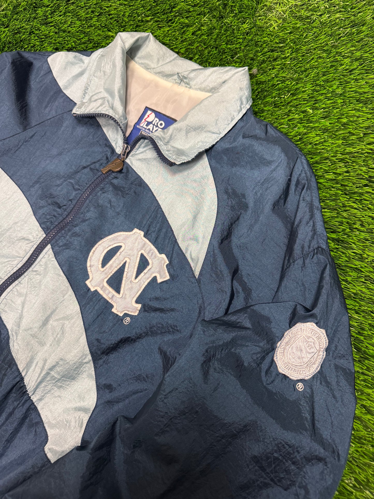 90s University of North Carolina (UNC) Striped Pro Player Windbreaker (M)