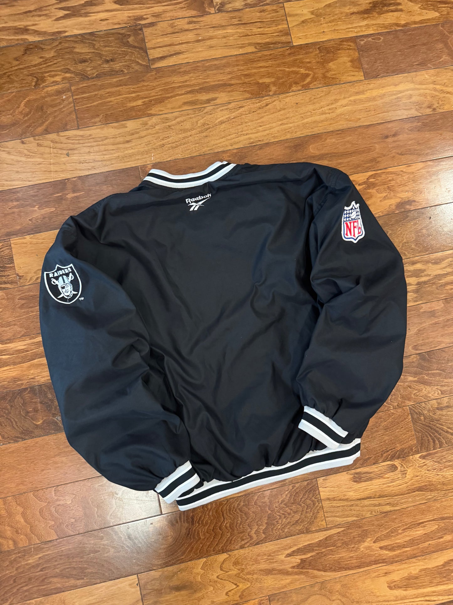 90s Oakland Raiders Reebok NFL Pro Line Windbreaker (L)