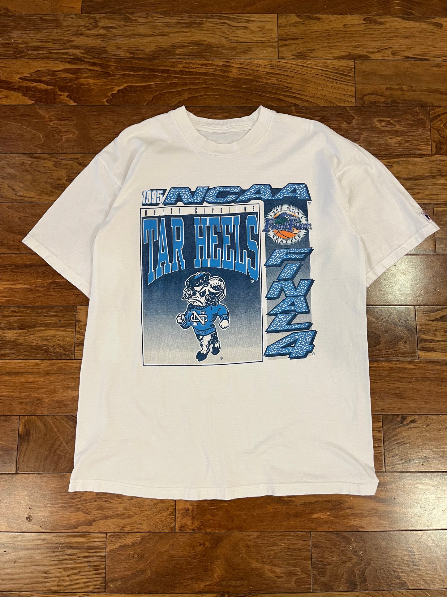 1995 UNC Tar Heels NCAA Final Four Graphic Tee (L)
