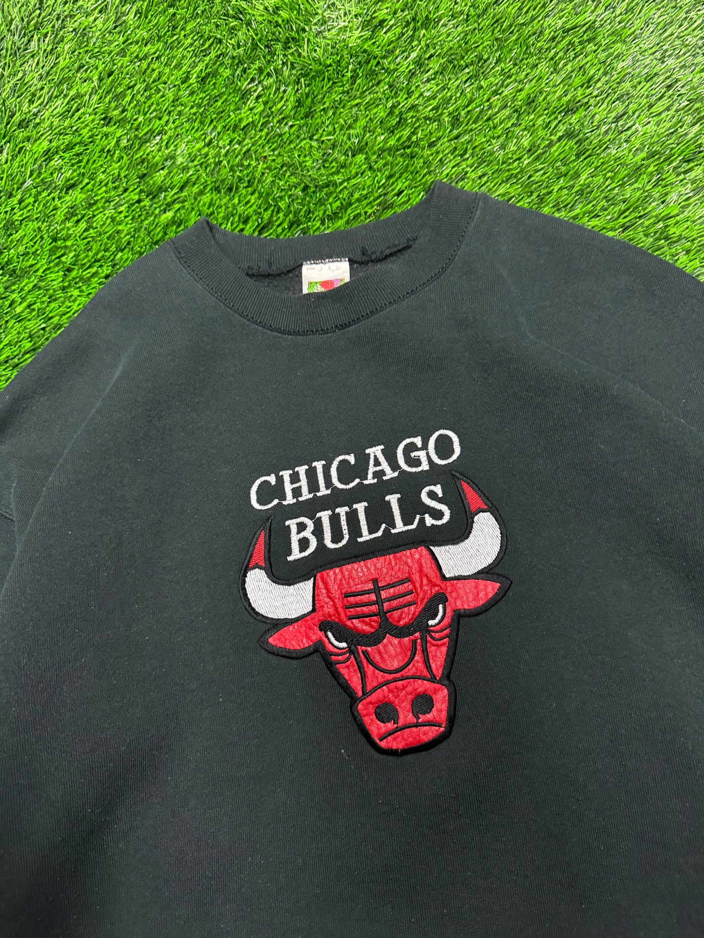 90s Chicago Bulls Essentials Vintage Embroidered Crewneck (L)