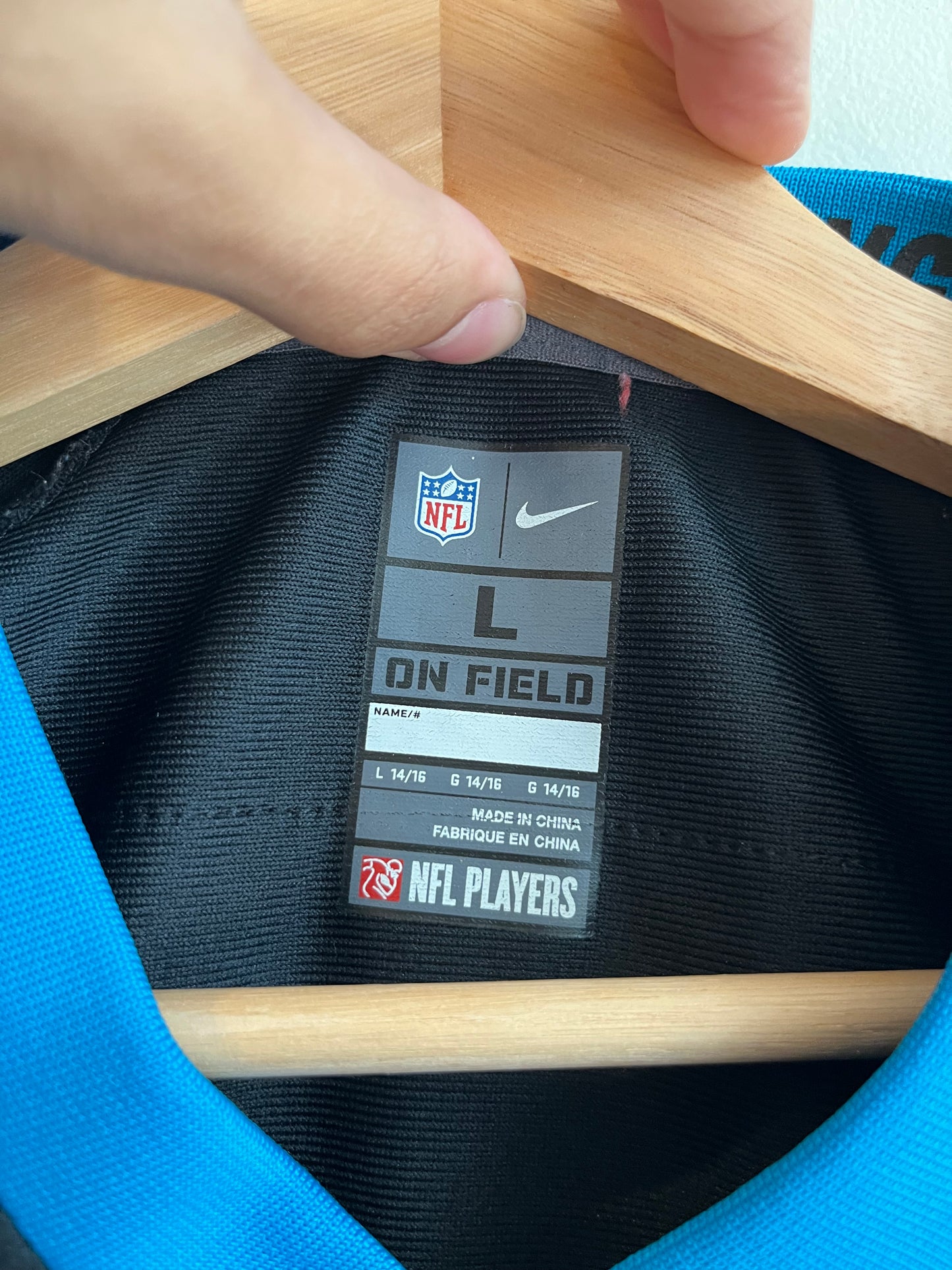 2015 Luke Kuechley Carolina Panthers Nike NFL Jersey (Youth L)