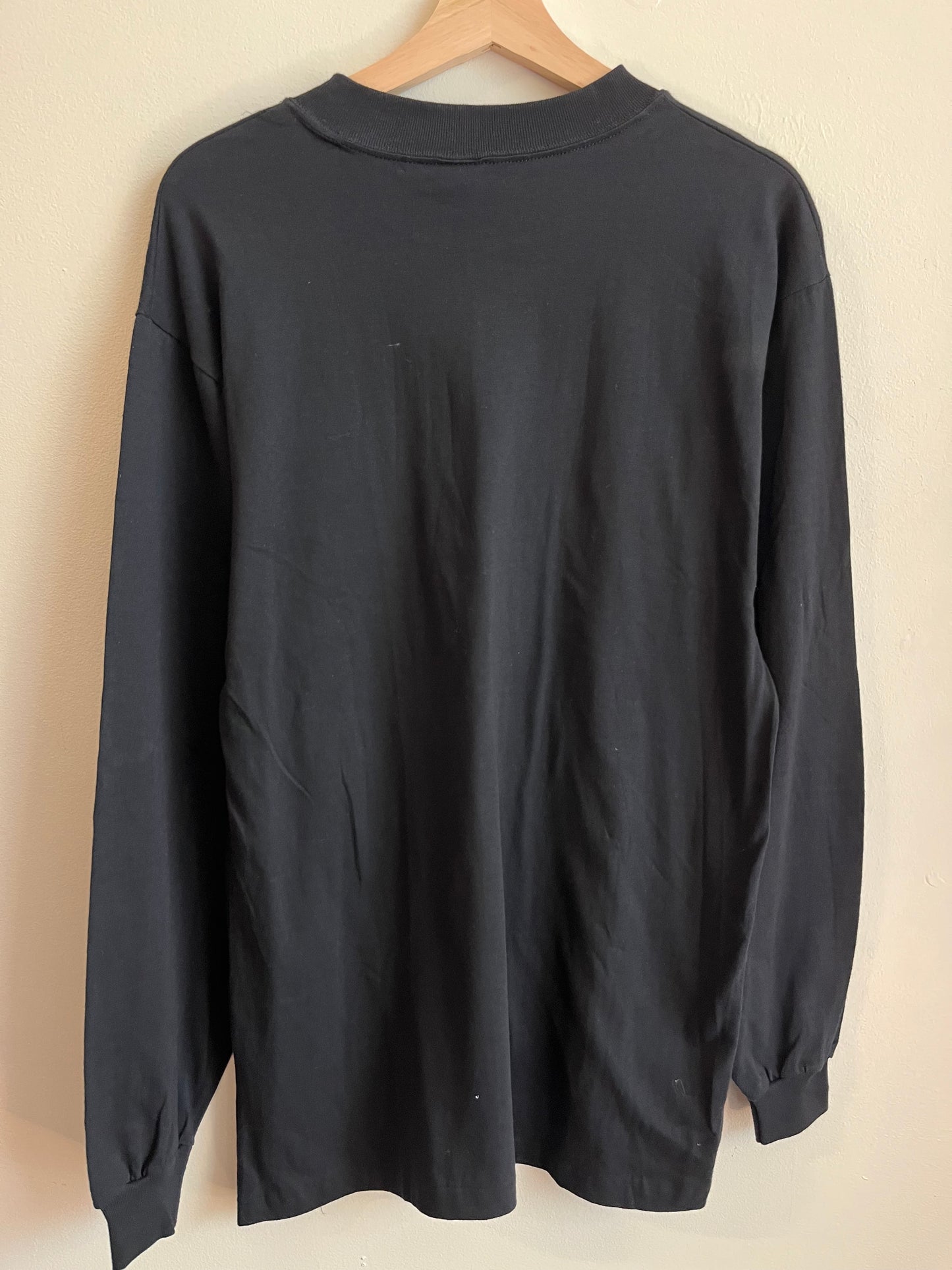 00s Feathered Warriors Johnny's Long Sleeve Shirt (L)