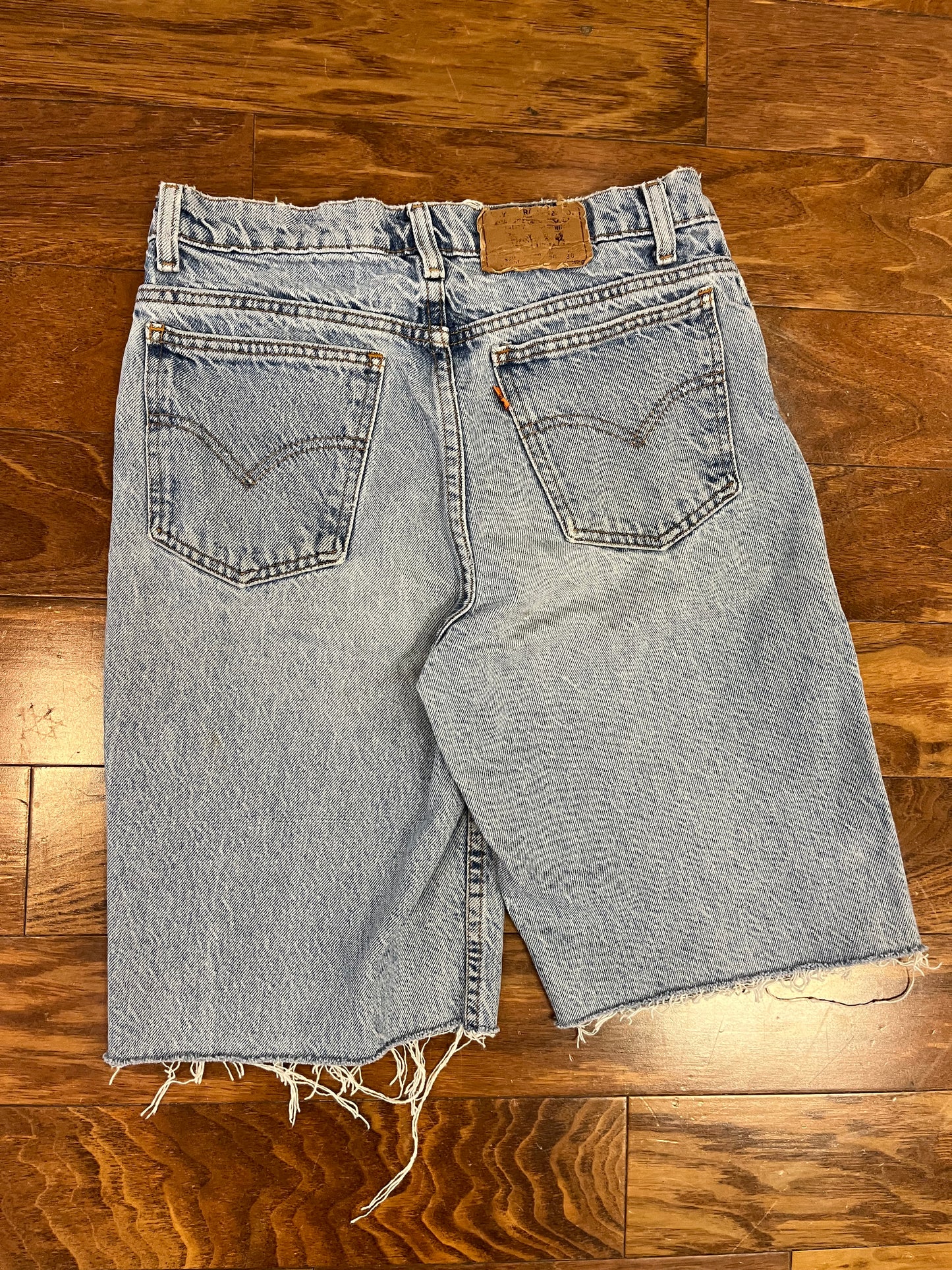 90s Levi's Student Vintage Orange Tab Distressed Light Wash Jeans (28)
