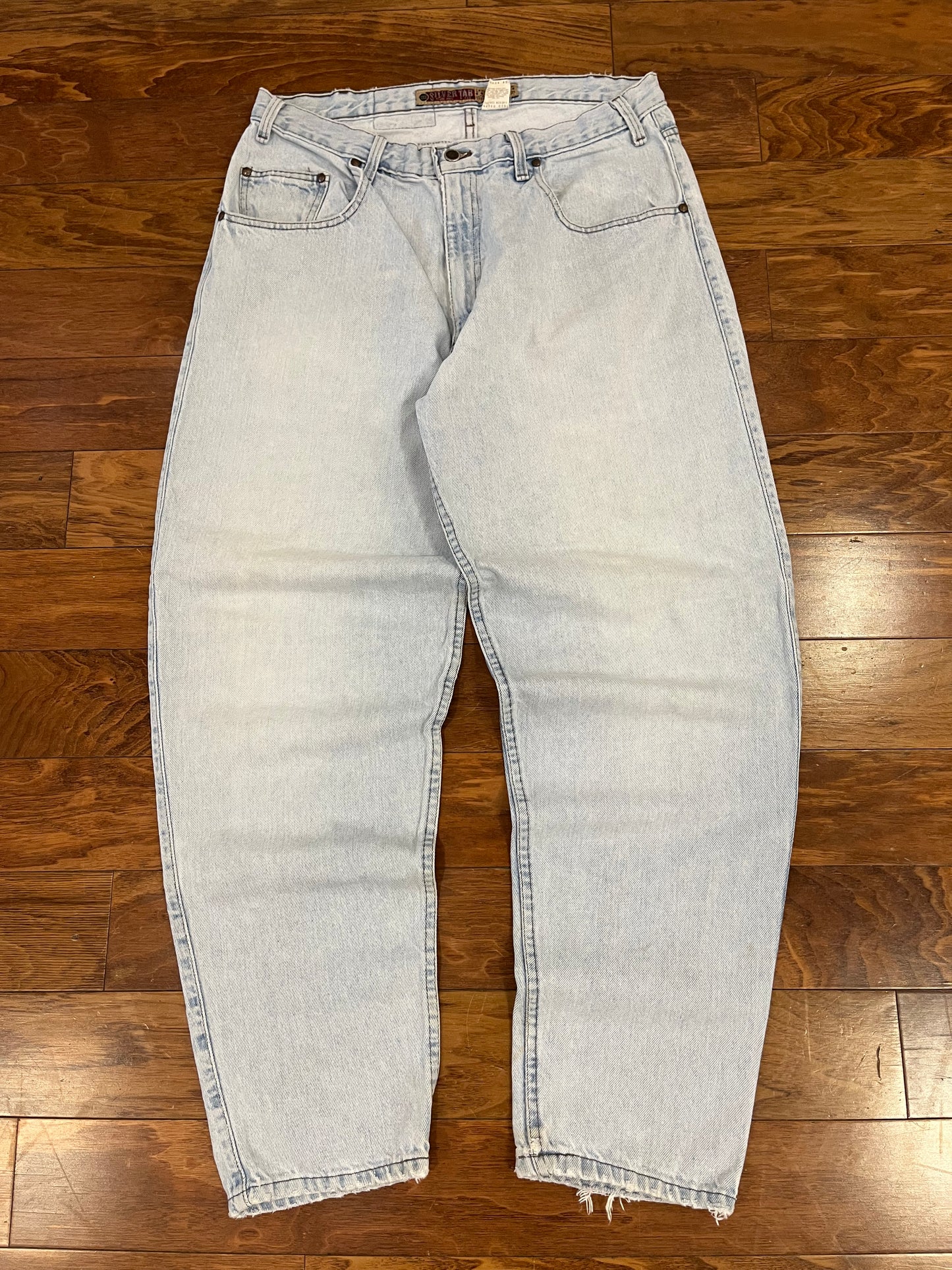 00s Levi's Silver Tab Light Wash Baggy Jeans (36 x 32)