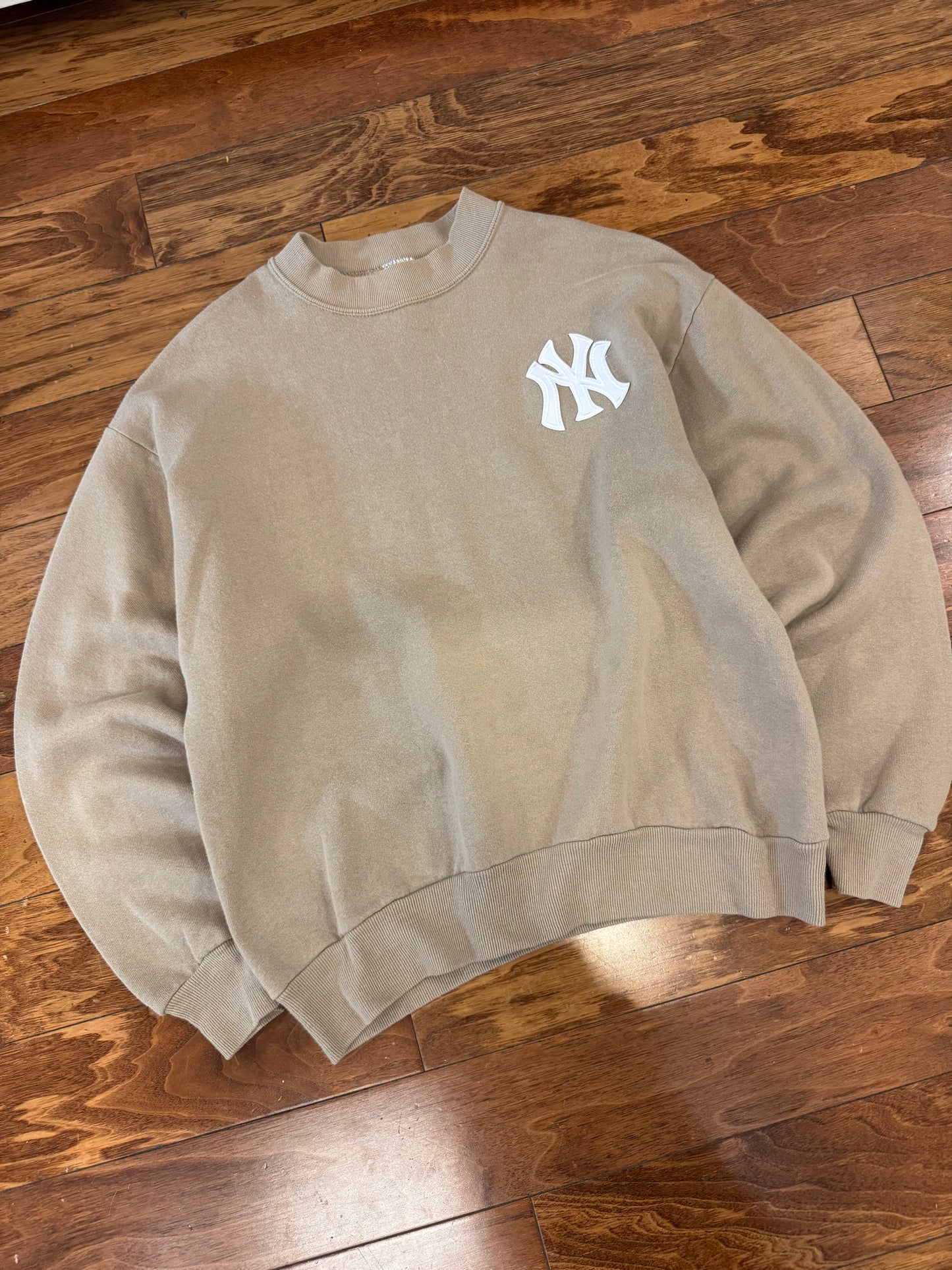 90s New York Yankees Jerzees Tan Essential Crewneck (M)