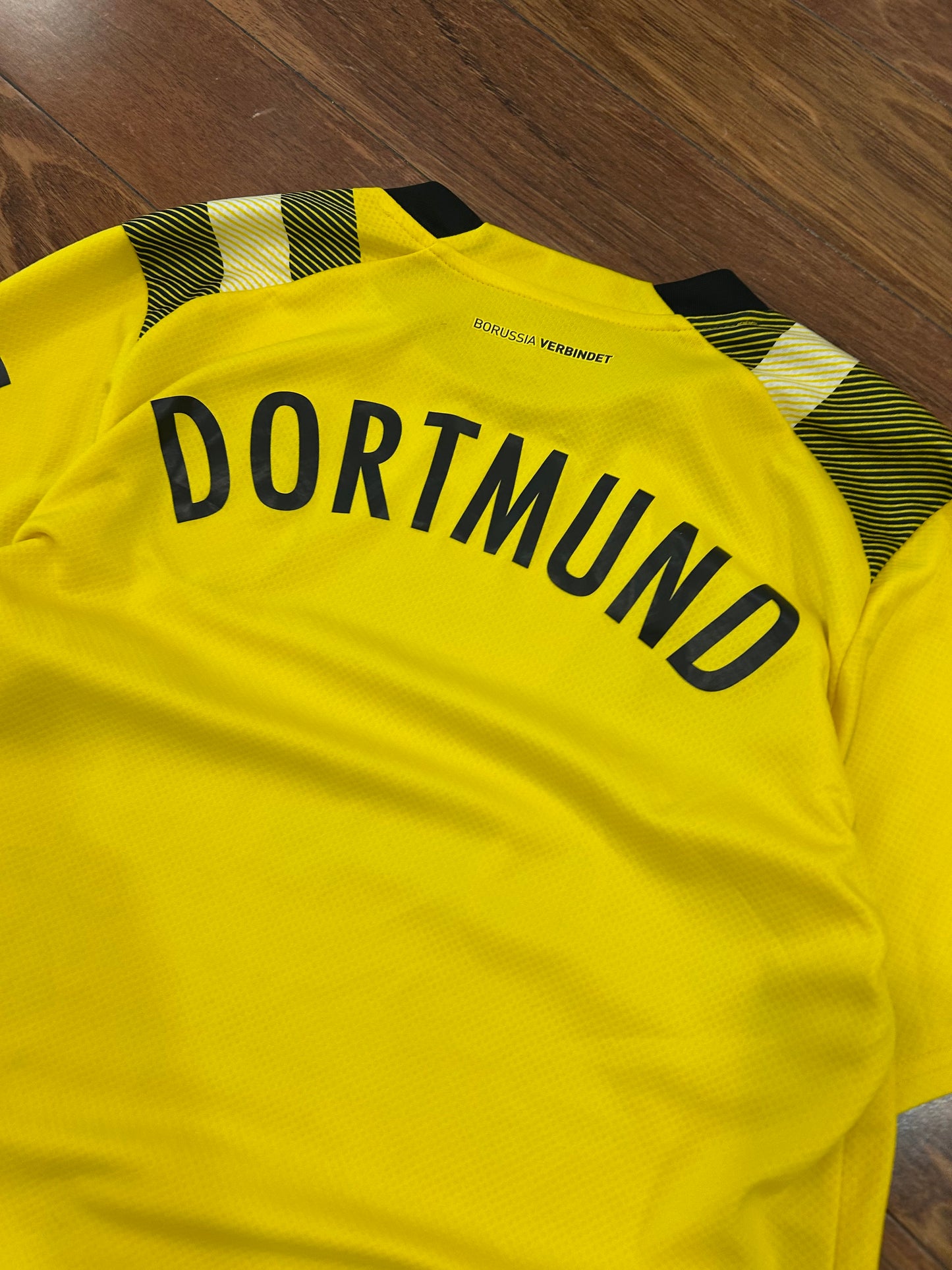 BoRussia Dortmund Puma Soccer Jersey 2022-23 Home Kit (S)