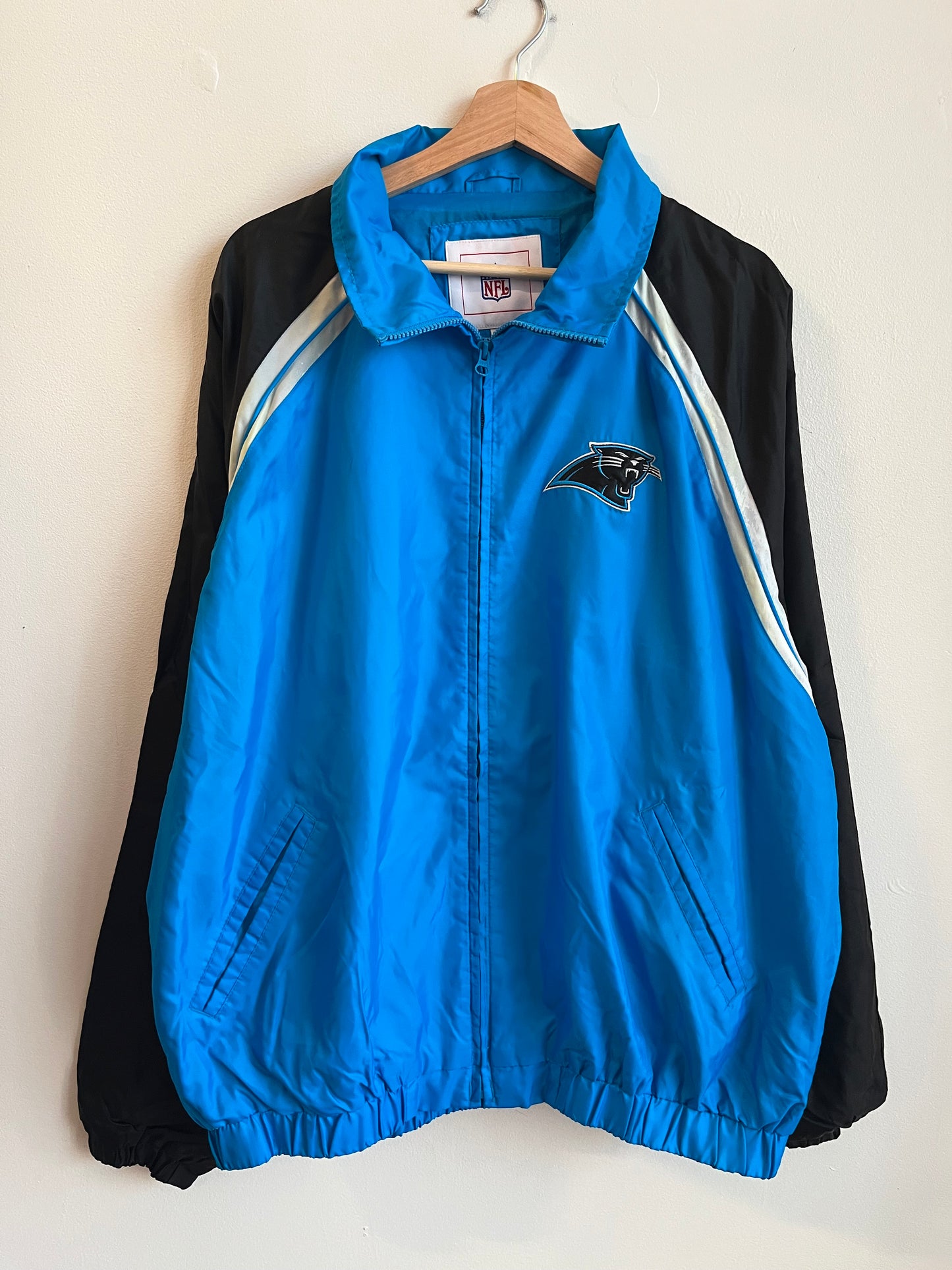 00s Carolina Panthers Blue NFL Windbreaker (XL)