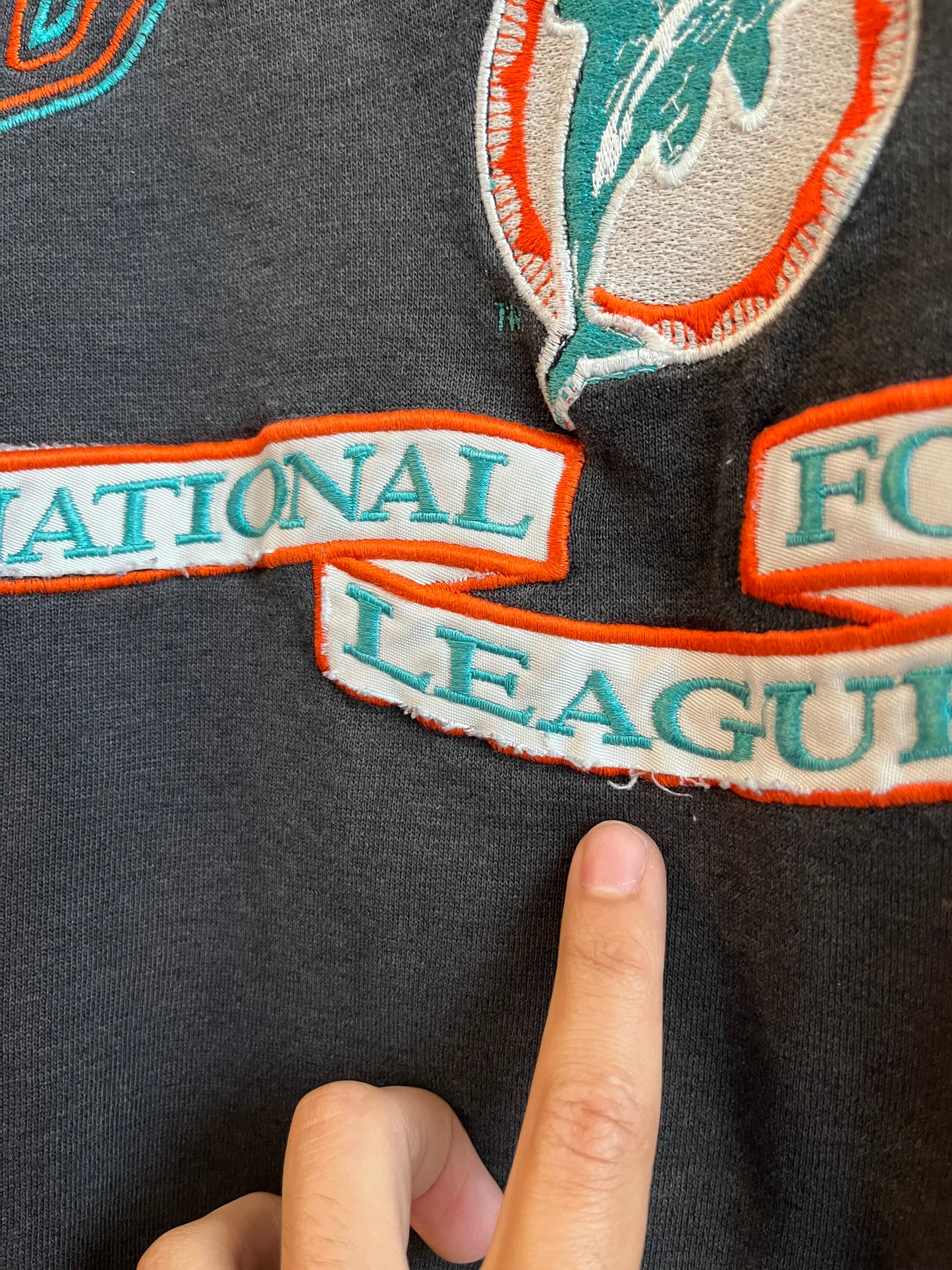 90s Miami Dolphins Logo Athletic Embroidered Crewneck (L)