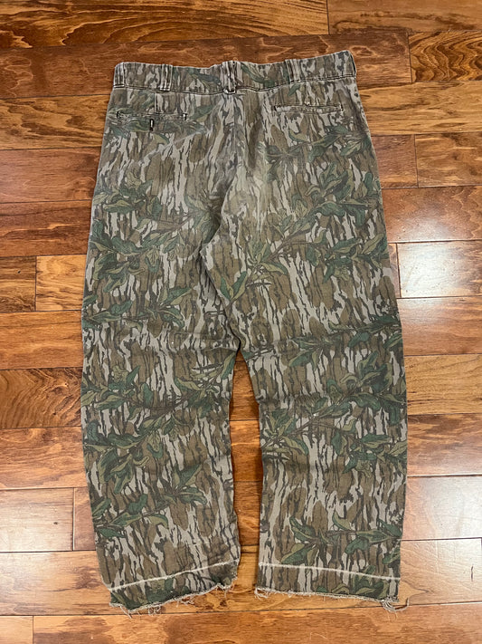 00s Camo Trouser Pants (36 x 28)