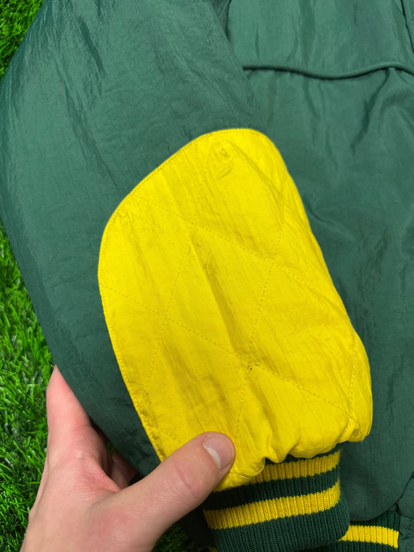 90s Green Bay Packers Nutmeg Puffer Jacket (M)