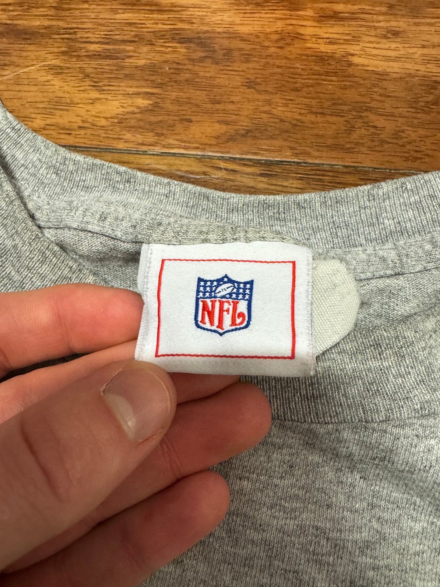 00s Carolina Panthers Gray Spell Out Tee (L)