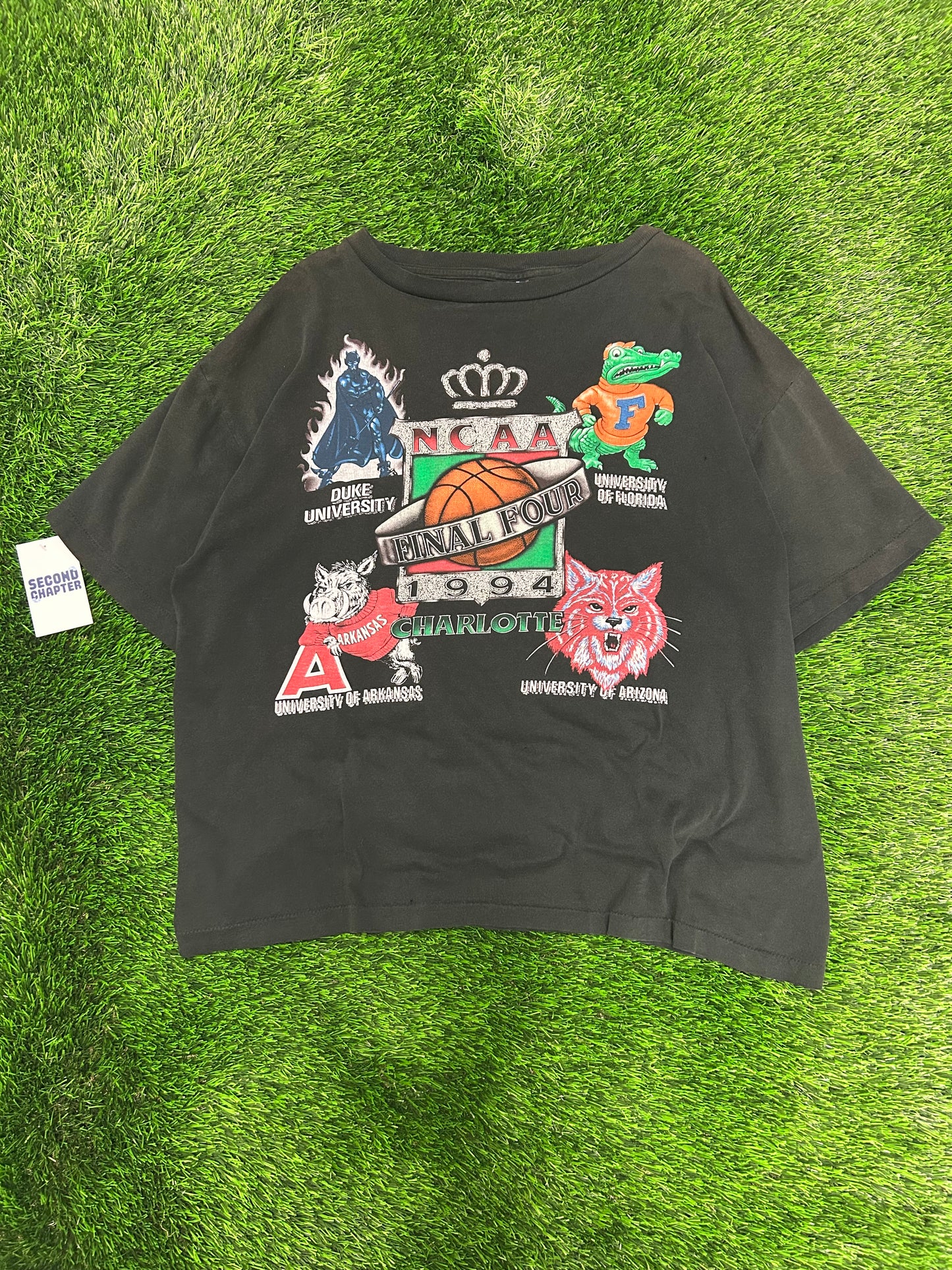 1994 Charlotte Final Four NCAA Basketball Duke, Florida, Arizona, Arkansas Vintage Grail Boxy Tee (XL)