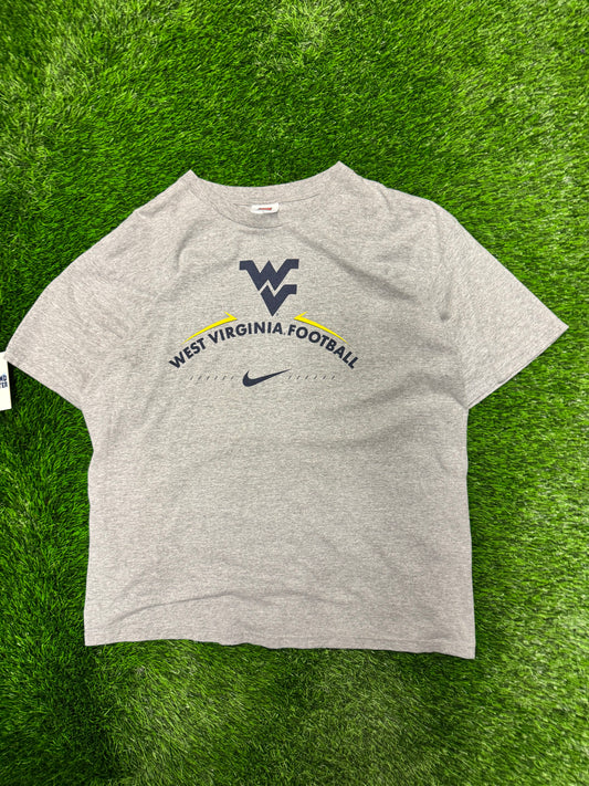 00s West Virginia University (WVU) Vintage Nike Center Swoosh Tee (L)