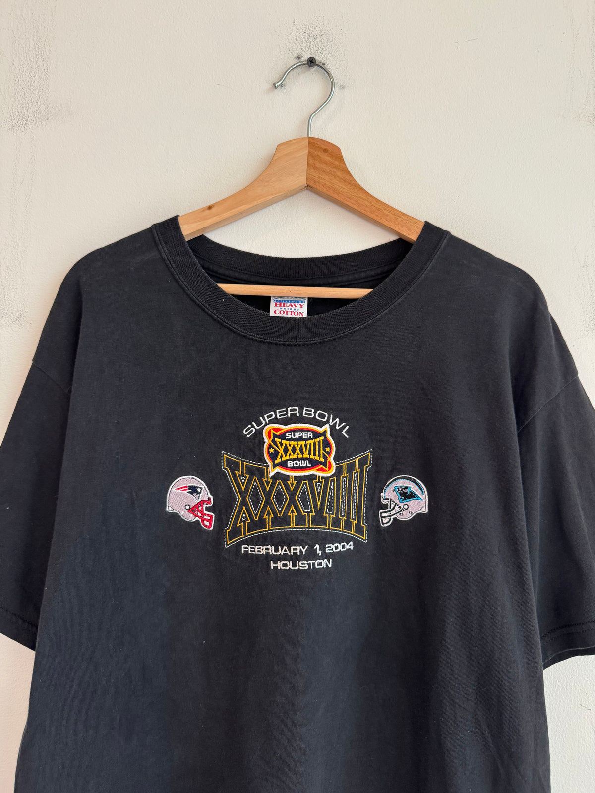 2004 Carolina Panthers vs New England Patriots Embroidered Super Bowl Tee (L)