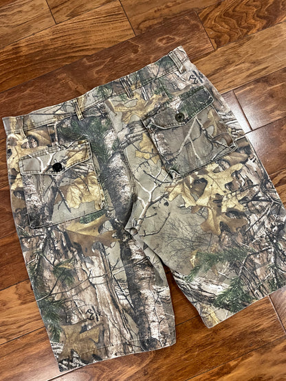 00s Realtree Faded Camo Shorts (34)