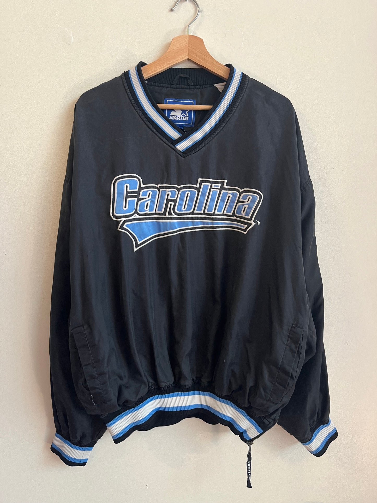 90s UNC Tar Heels Starter Faded Black Embroidered Windbreaker (XL)
