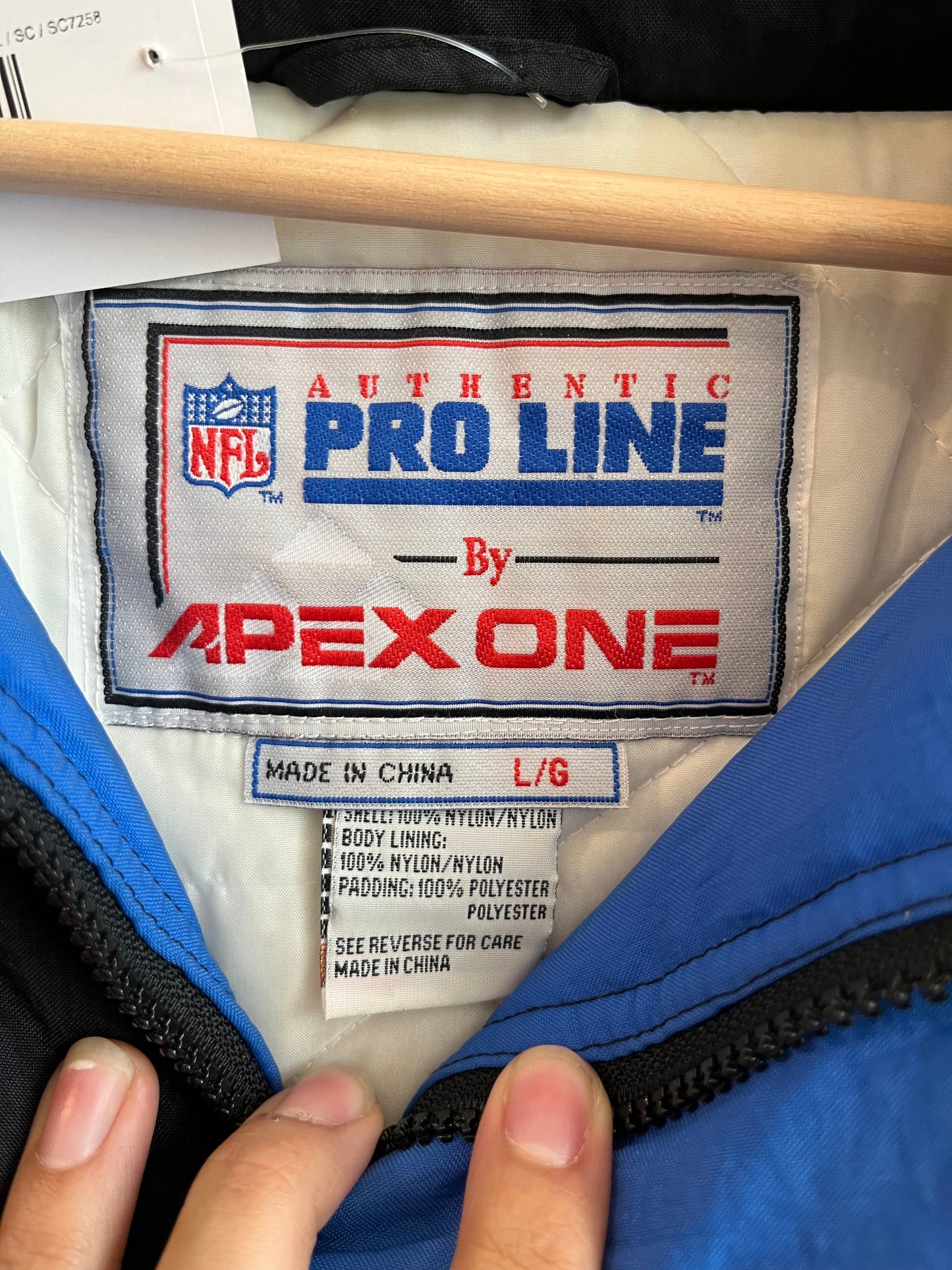 90s Carolina Panthers Apex One Puffer Jacket (L)