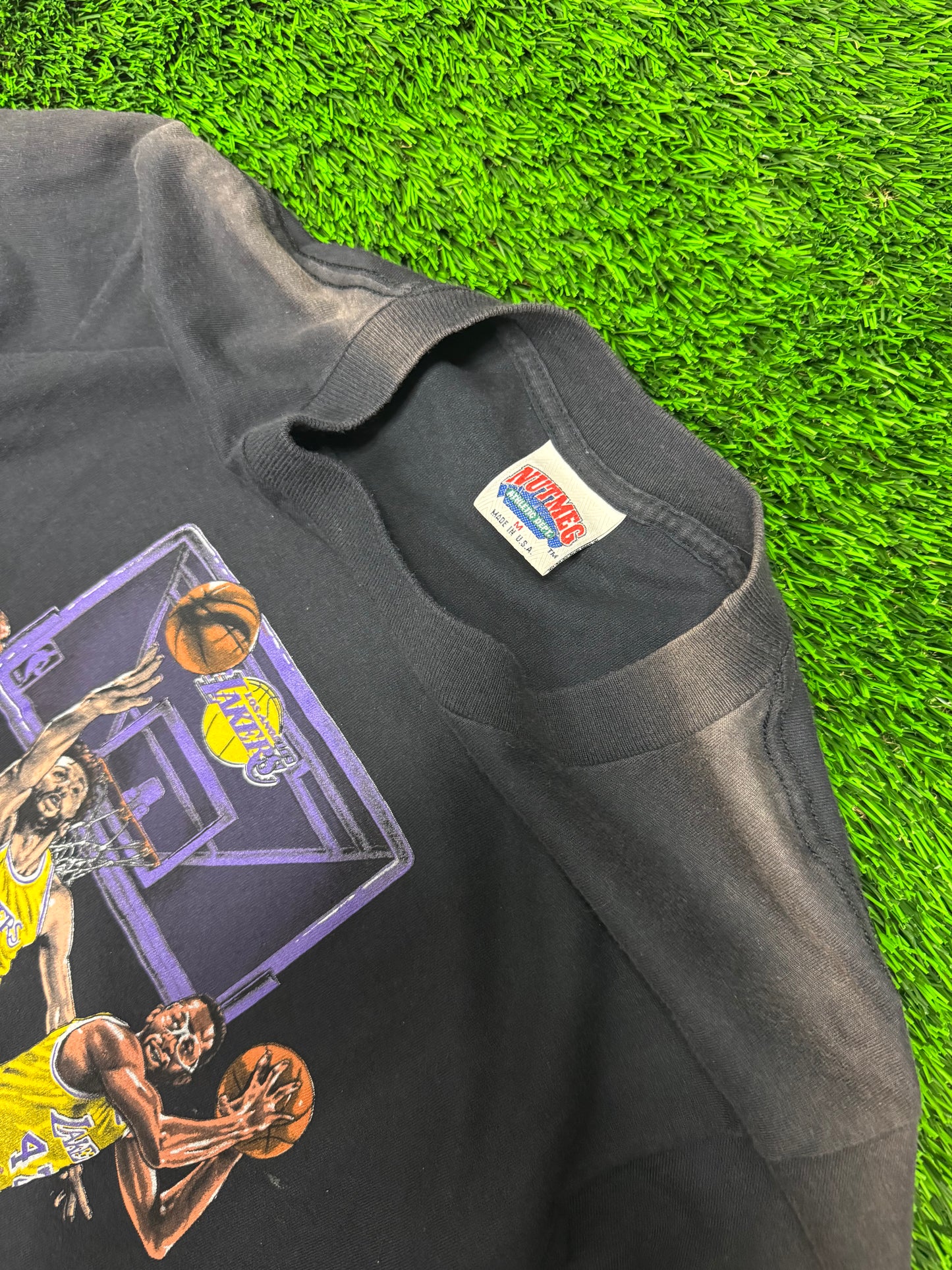 90s Nutmeg Los Angeles Lakers Triple Threat Vintage NBA Tee (M)