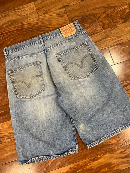 2009 Levi's 569 Baggy Shorts (34)