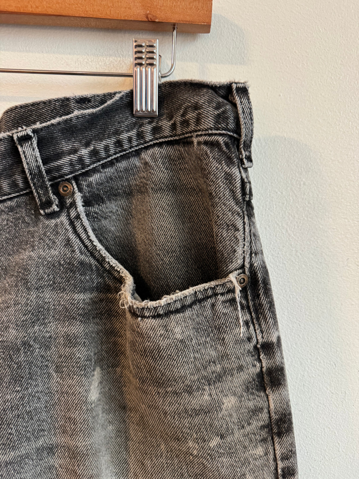 90s Lee Faded Black Distressed Shorts (36)